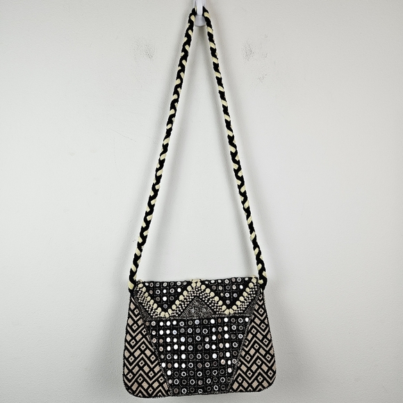 Big Buddha Womens Banjo Beading Crossbody Bag Multicolor Size 13x9x1 Boho - Picture 4 of 8